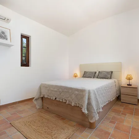 Villa New By The Sea